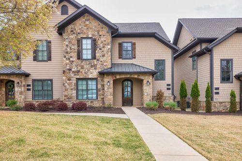 102-17 Cottage Ln, Toccoa, GA, 30577-2541 | Card Image