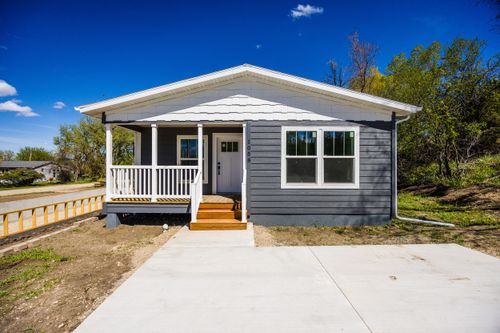 1058 W 15th St, Sheridan, WY, 82801-8464 | Card Image