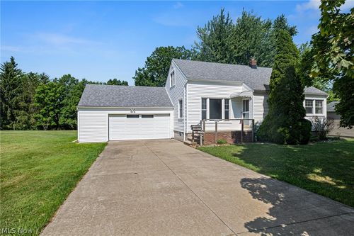 14490 Fetterman Drive, Strongsville, OH, 44149 | Card Image