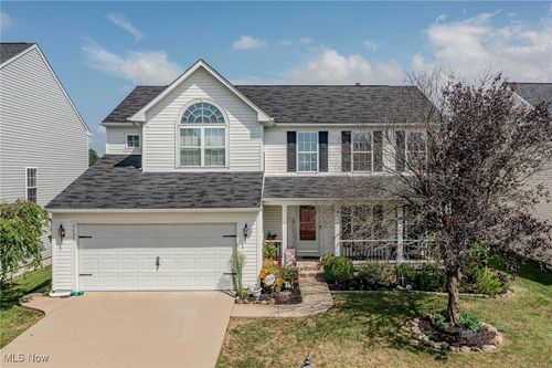 5437 Deer Lake Dr, North Ridgeville, OH, 44039-5105 | Card Image