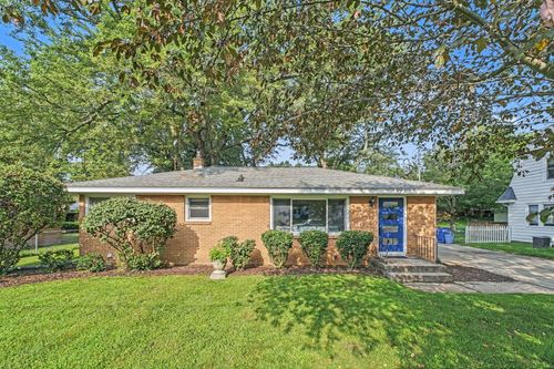 527 Fairfield Ave Nw, Grand Rapids, MI, 49504-4622 | Card Image