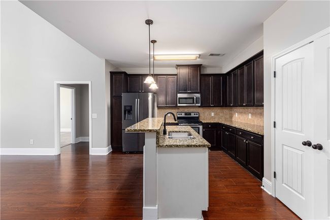 8 Ivy Loop, Home with 4 bedrooms, 3 bathrooms and null parking in Phenix City AL | Image 11