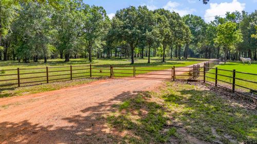 000 Vz County Road 4505, Ben Wheeler, TX, 75754 | Card Image