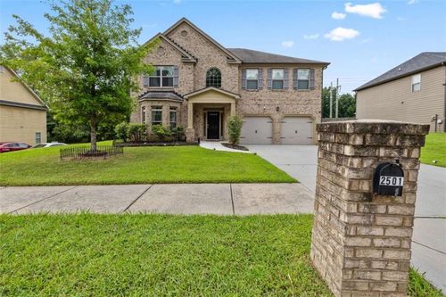 2501 Brittany Park Ln, Ellenwood, GA, 30294-6279 | Card Image