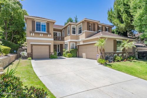 535 Winncastle St, Simi Valley, CA, 93065-0619 | Card Image