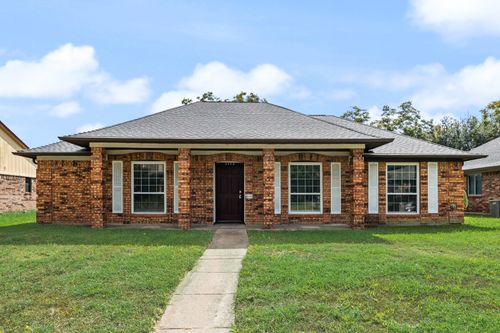 2438 Kimberly Dr, Garland, TX, 75040-8850 | Card Image