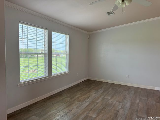 8600 S Loop 1604 E, House other with 4 bedrooms, 3 bathrooms and null parking in Elmendorf TX | Image 9