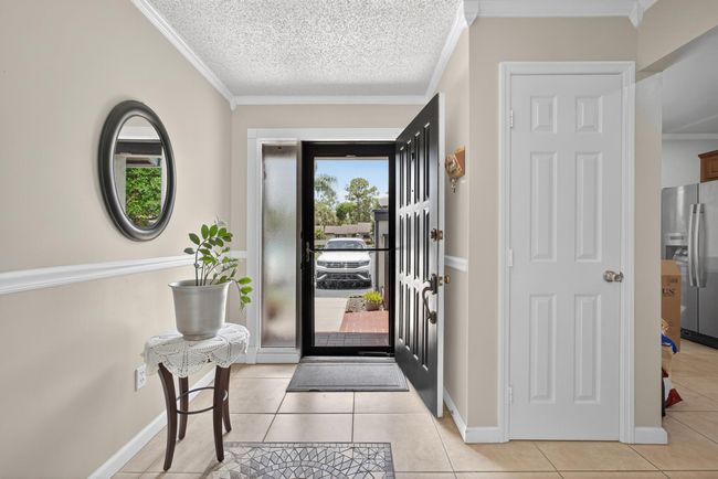 360 Quebec Ct, Condo with 3 bedrooms, 2 bathrooms and null parking in Royal Palm Beach FL | Image 10