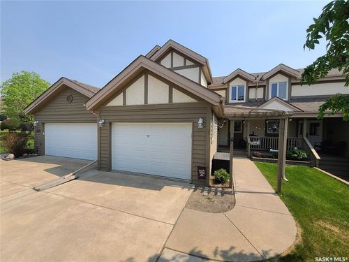 6 Eagle View Way, Elk Ridge, SK, S0J0N0 | Card Image