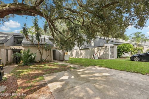 5675 Colony Pine Cir N, Jacksonville, FL, 32244-6245 | Card Image