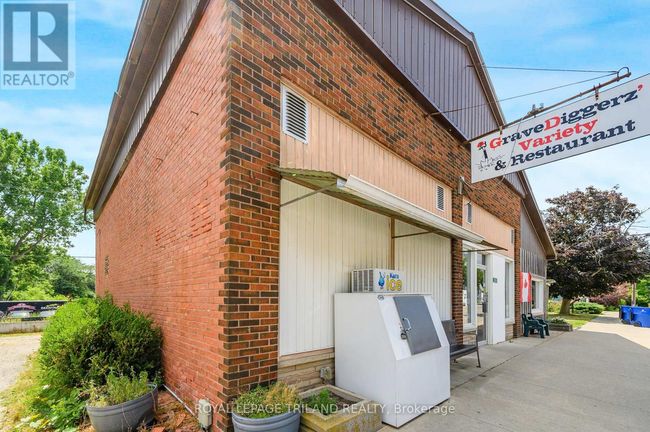 288 King St S, Home with 0 bedrooms, 0 bathrooms and null parking in Highgate ON | Image 8