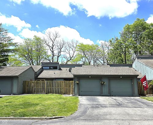 148 Sugarwood Ln, Avon, IN, 46123-8215 | Card Image