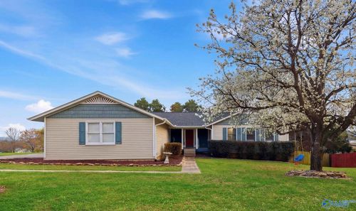 104 Saralee Dr, Huntsville, AL, 35811-8851 | Card Image