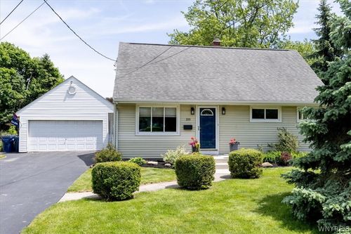 155 N Autumn St, Amherst, NY, 14221-6616 | Card Image