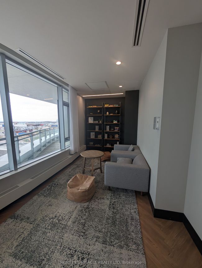 1611 - 2520 Eglinton Ave W, Condo with 3 bedrooms, 2 bathrooms and 1 parking in Mississauga ON | Image 26