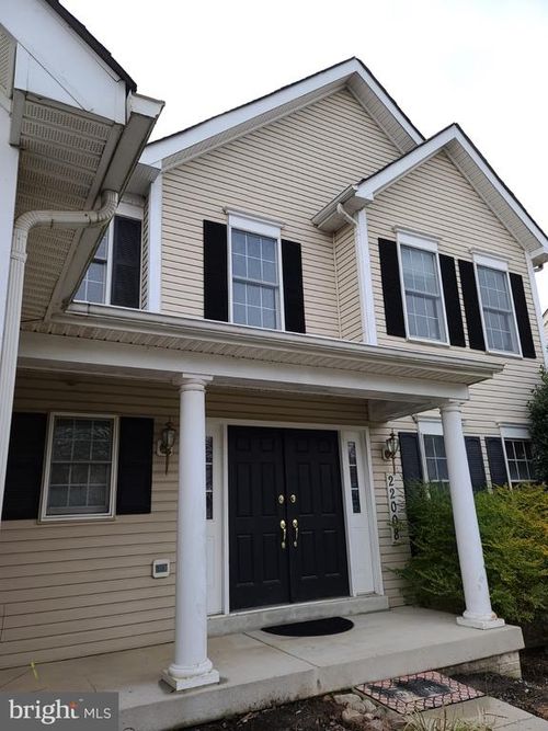 22008 White Trellis Ln, Boyds, MD, 20841-4116 | Card Image