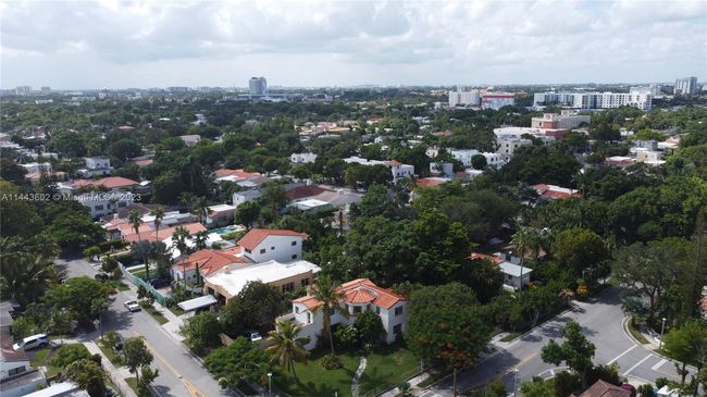 1414 Sw 19 Th Ave, House other with 4 bedrooms, 3 bathrooms and null parking in Miami FL | Image 28