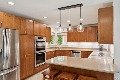 724 Alice Street, Novato, CA, 94945 | Card Image