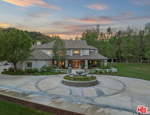 26954 Whitehorse Pl, Canyon Country, CA, 91387-3981 | Card Image