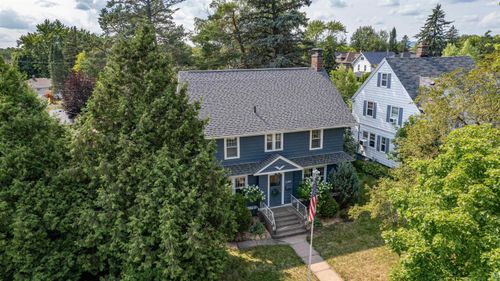 2207 Hammond Ave, Superior, WI, 54880-5039 | Card Image