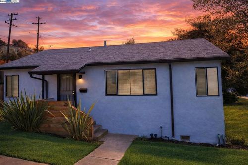26 26 Laurel Street, Vallejo, CA, 94591 | Card Image