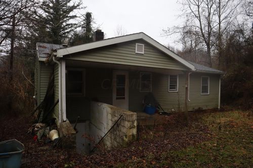 518 Private Dr 830 Township Rd 264, Ironton, OH, 45638 | Card Image