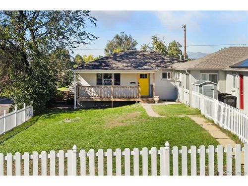 3251 N Cook St, Denver, CO, 80205-4910 | Card Image