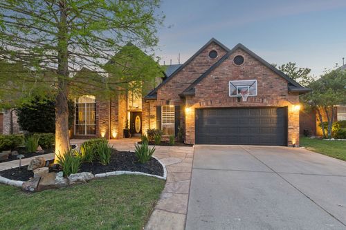 5805 Wilmington Dr, Frisco, TX, 75035-2843 | Card Image