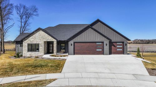 405 Prairie View Dr, PORTAGE, WI, 53901-4007 | Card Image