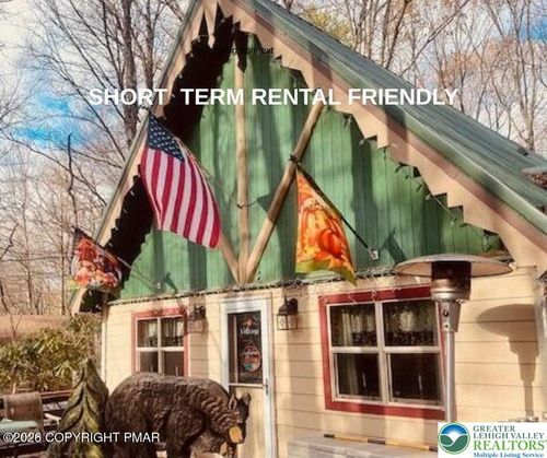 49 Wood St, Lake Harmony, PA, 18624-7039 | Card Image