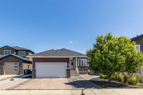 376 Somerside Cres Se, Medicine Hat, AB, T1B0N3 | Card Image