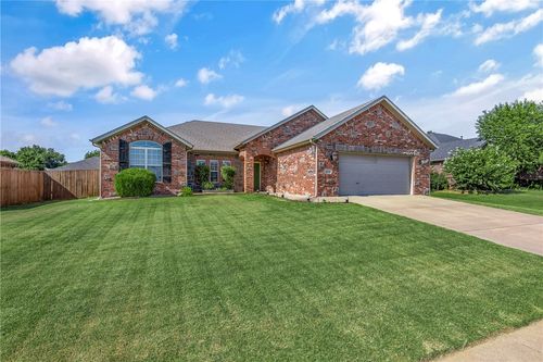 4772 W Homespun Dr, Fayetteville, AR, 72704-7668 | Card Image