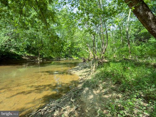 29 Bluff Trl, GERRARDSTOWN, WV, 25420-3022 | Card Image