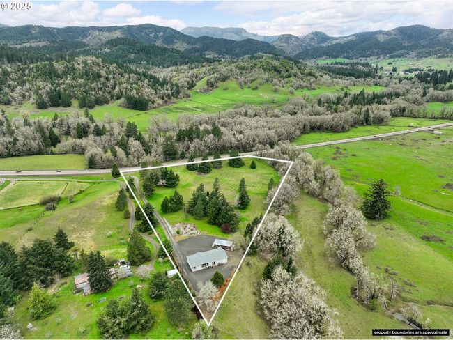 100 Crater Rd, House other with 3 bedrooms, 2 bathrooms and null parking in Camas Valley OR | Image 41