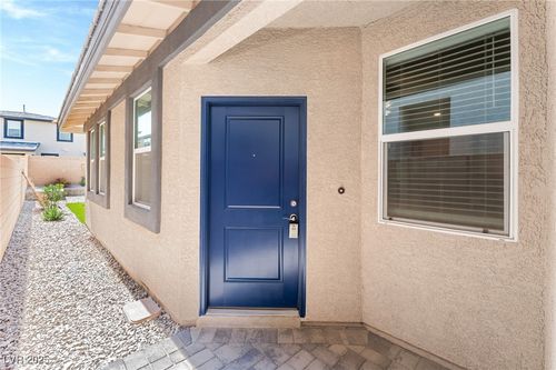 next-gen-457 Spring Dove Ave, Henderson, NV, 89011-4542 | Card Image