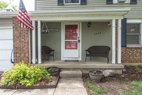 2543 Coldsprings Dr, Beavercreek, OH, 45434-6835 | Card Image