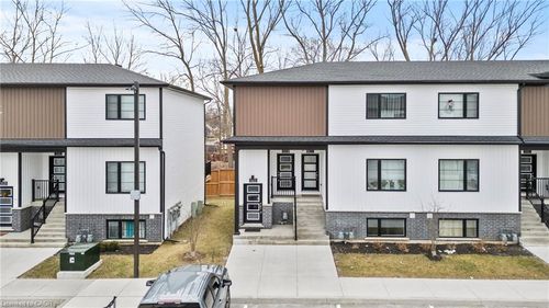 511-4263 Fourth Ave, Niagara Falls, ON, L2E0C2 | Card Image