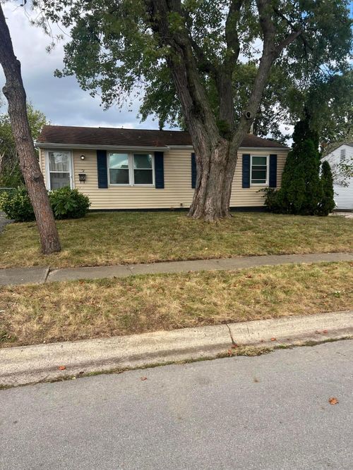 812 Breathitt Ave, Columbus, OH, 43207-8714 | Card Image