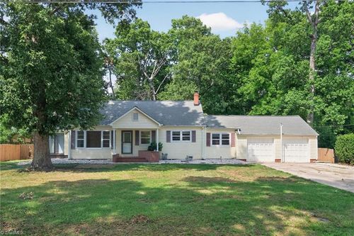 2805 Roland Road, Greensboro, NC, 27407 | Card Image