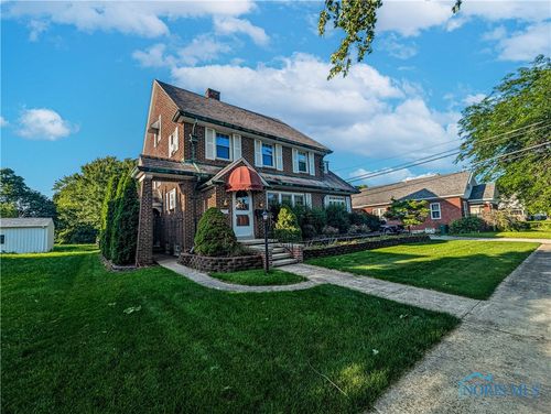 120 Elm St, Fostoria, OH, 44830-2167 | Card Image