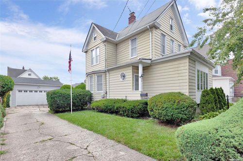 149-58 15th Road Road, Queens, NY, 11357 | Card Image