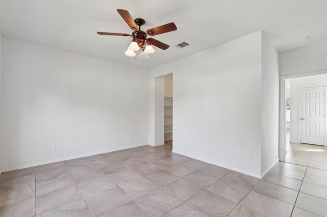 APT-98 - 1900 Little Elm Trl, Townhouse with 3 bedrooms, 3 bathrooms and 2 parking in Cedar Park TX | Image 16