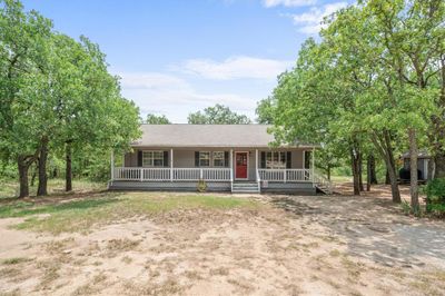 Charming single story home featuring a covered front porch! | Image 2