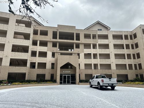 152-6605 W Burnside Rd, Portland, OR, 97210 | Card Image