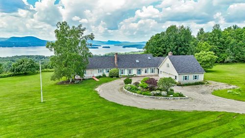 535 Willey Road, Derby, VT, 05829 | Card Image