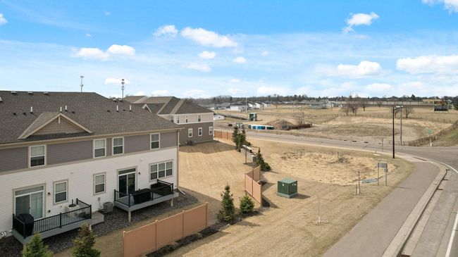 42_19000_72nd42_mls.jpg | Image 38