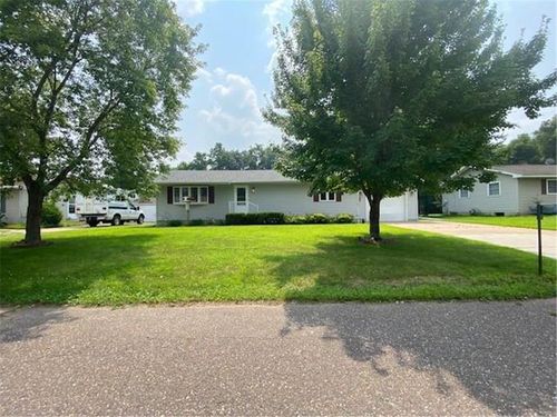 408 Caroll St, Osceola, WI, 54020-8146 | Card Image