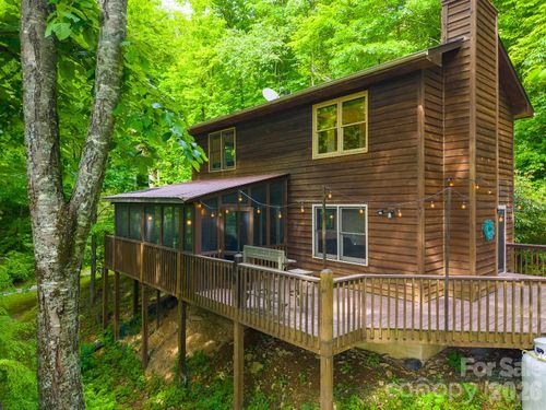 903 Plott Balsam Rd, Maggie Valley, NC, 28751-6731 | Card Image