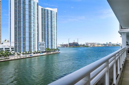 apt-805-901 Brickell Key Blvd, Miami, FL, 33131-3734 | Card Image