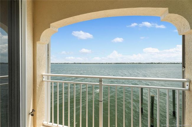1109 Nettles Blvd, House other with 2 bedrooms, 2 bathrooms and 1 parking in Jensen Beach FL | Image 25